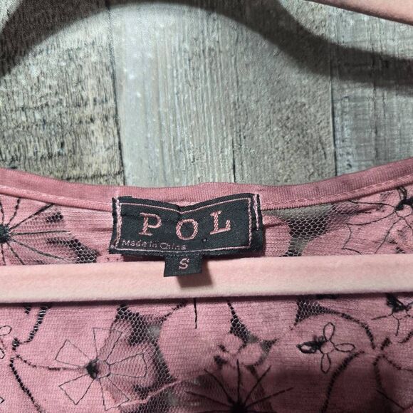 Pol Pink Flower Applique Long Sleeve Blouse - Picture 5 of 6